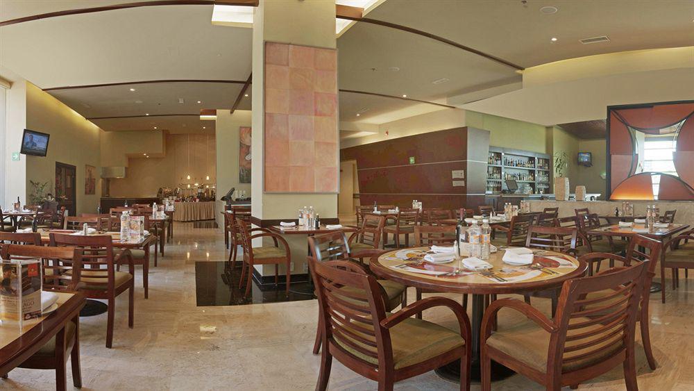 Fiesta Inn Cuautitlan Cuautitlán Izcalli Dış mekan fotoğraf