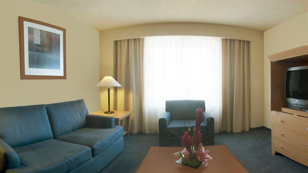 Fiesta Inn Cuautitlan Cuautitlán Izcalli Dış mekan fotoğraf