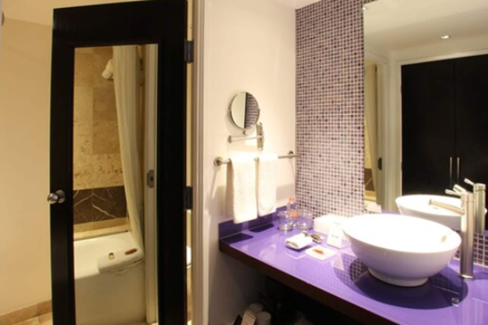 Fiesta Inn Cuautitlan Cuautitlán Izcalli Dış mekan fotoğraf