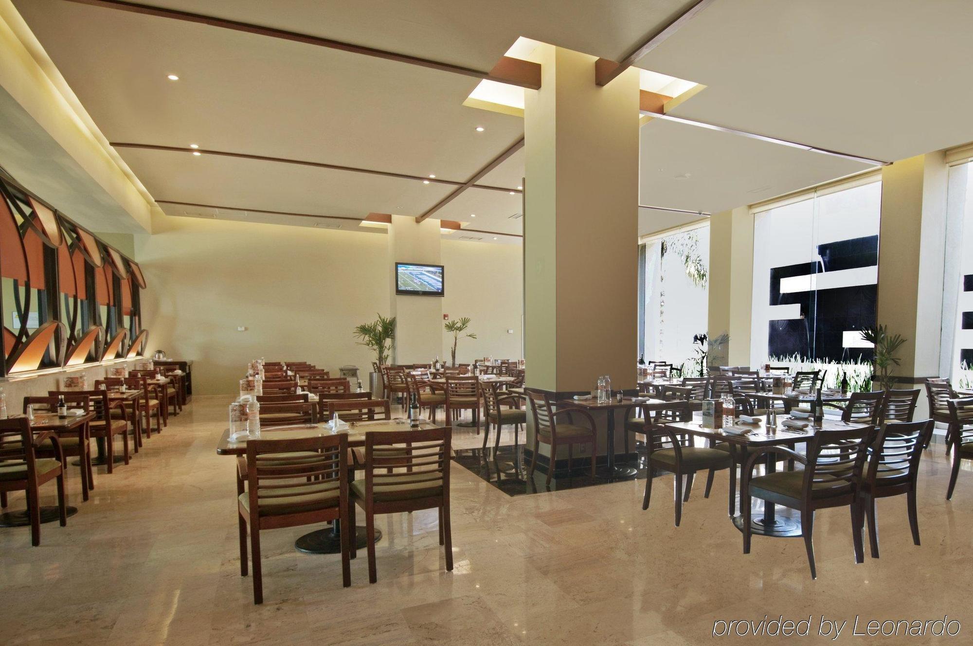 Fiesta Inn Cuautitlan Cuautitlán Izcalli Restoran fotoğraf